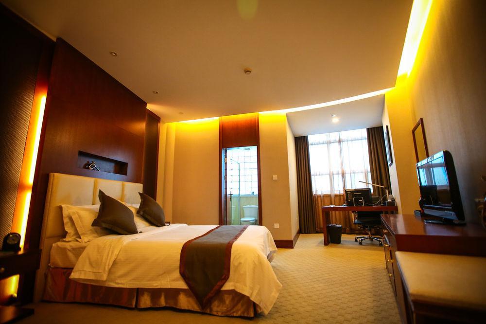 ชางไฮ โนเบิลเซ็นเตอร์ Hotel เซี่ยงไฮ้ ภายนอก รูปภาพ
