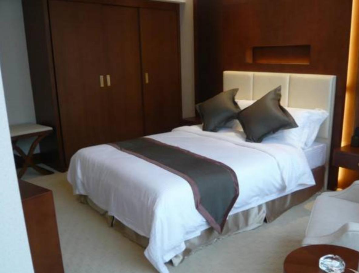 ชางไฮ โนเบิลเซ็นเตอร์ Hotel เซี่ยงไฮ้ ภายนอก รูปภาพ