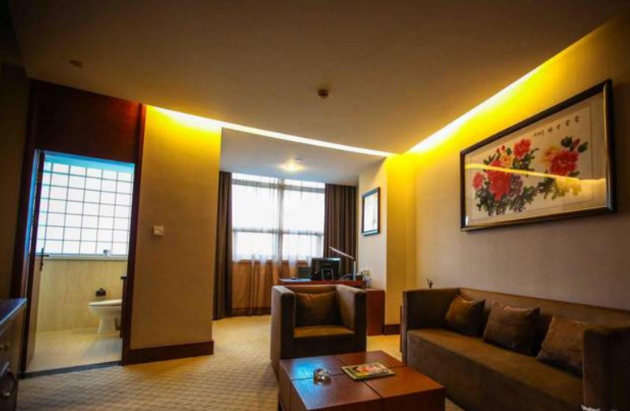 ชางไฮ โนเบิลเซ็นเตอร์ Hotel เซี่ยงไฮ้ ภายนอก รูปภาพ