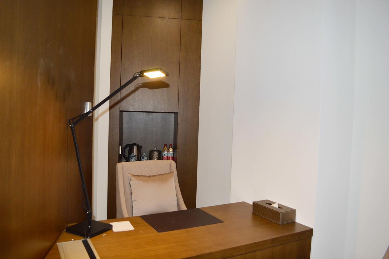 ชางไฮ โนเบิลเซ็นเตอร์ Hotel เซี่ยงไฮ้ ภายนอก รูปภาพ